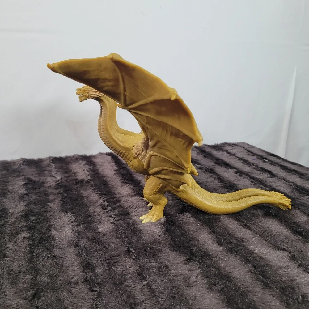 Bandai King Ghidorah 2019 Godzilla King of the Monsters Kaiju Figure 12.5in Wing